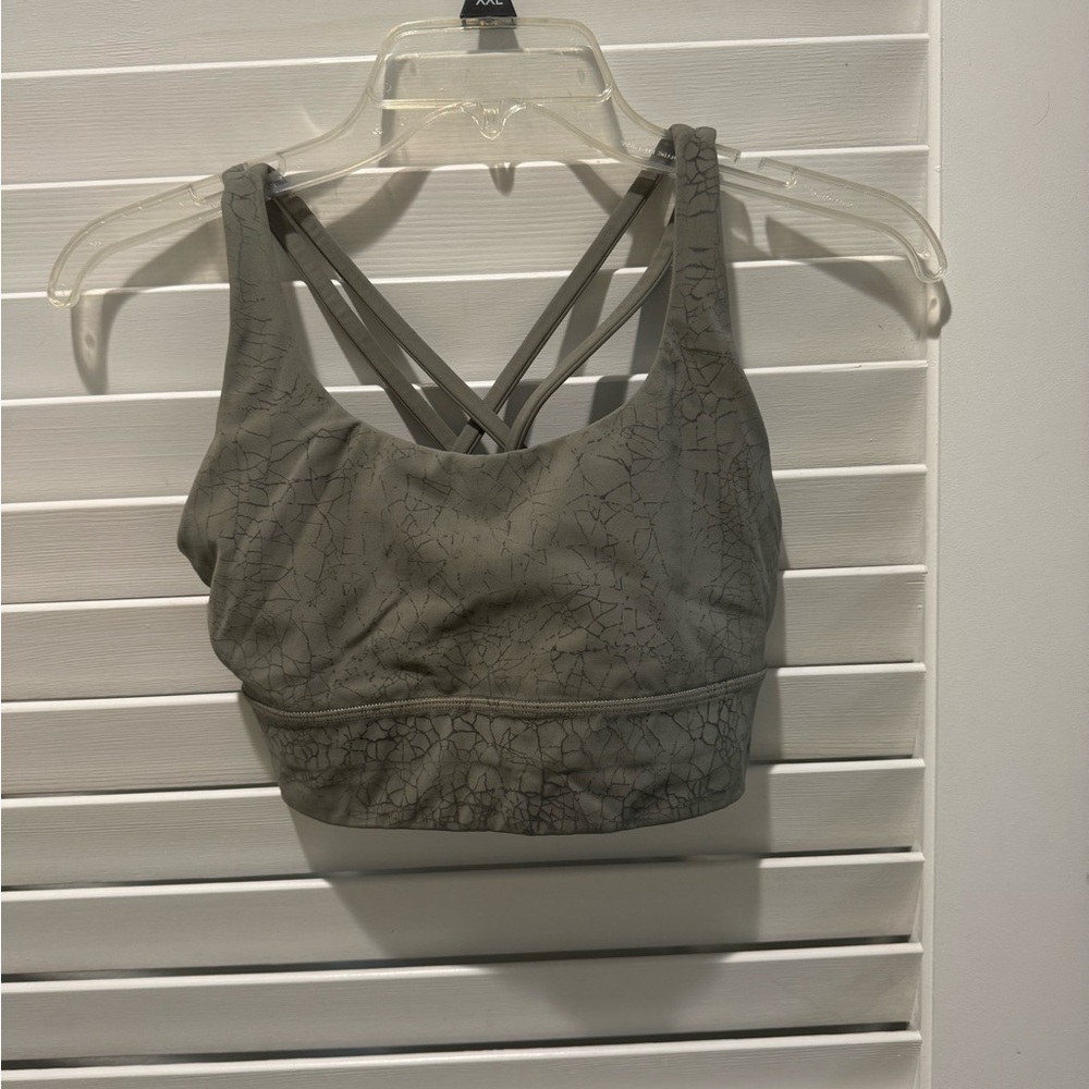 Lululemon size 6 sports bra